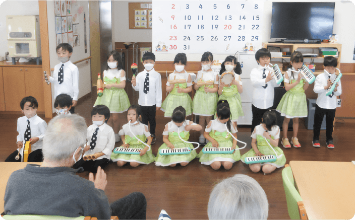 通所リハビリ・有料老人ホーム慰問